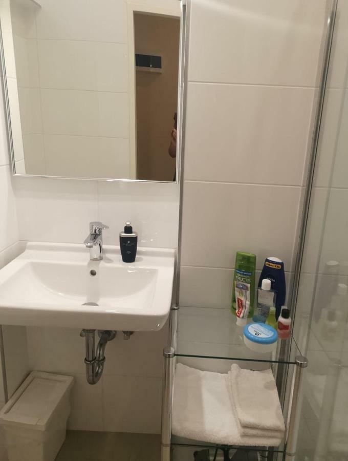 St Martin Apartment Виена Екстериор снимка