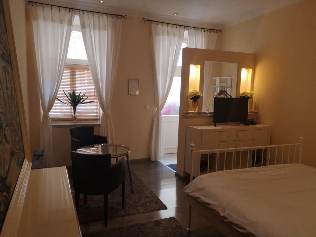 St Martin Apartment Виена Екстериор снимка